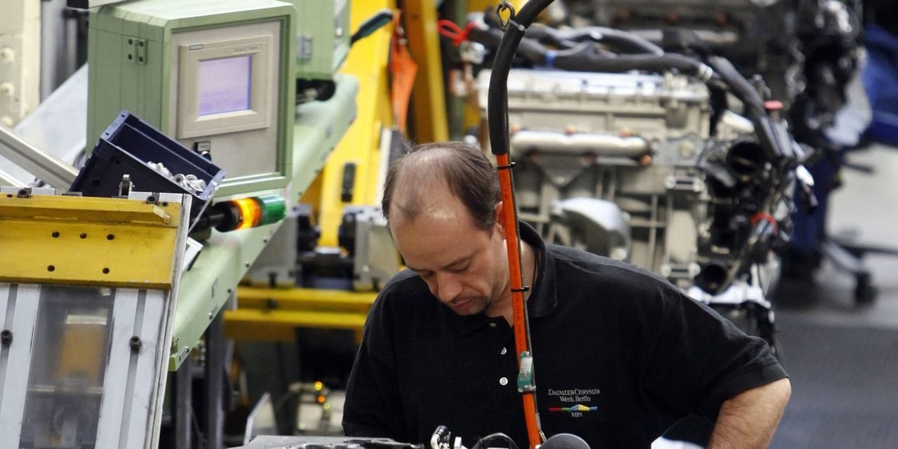 Mercedes-Benz Werk in Berlin: Daimler baut dort künftig Elektromotoren