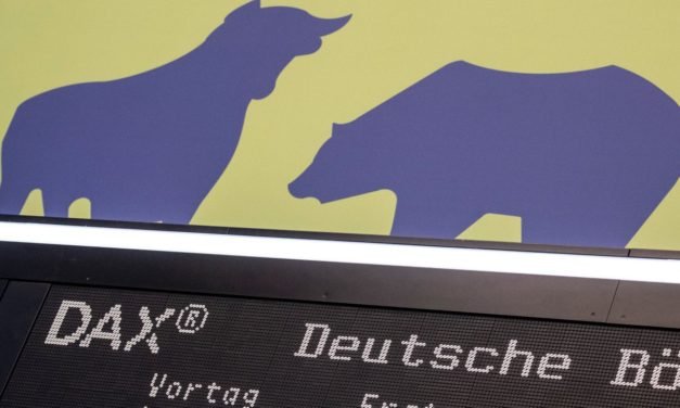 Kryptowährung Bitcoin setzt Kurssturz fort, Dax und Nasdaq mit Rekorhoch an der Börse