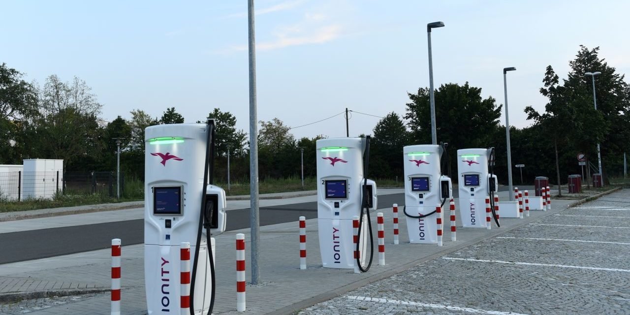 Ionity: Blackrock beteiligt sich an Betreiber von Elektroauto-Ladesäulen