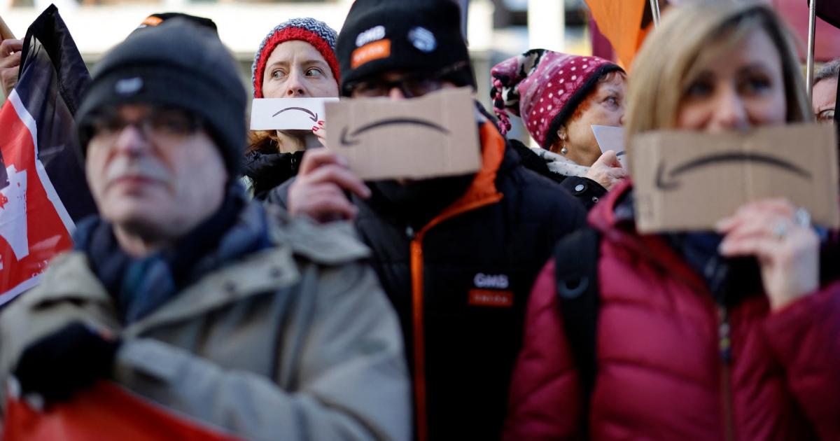 Proteste am Schnäppchen-Tag – Blockaden und Streiks bei Amazon