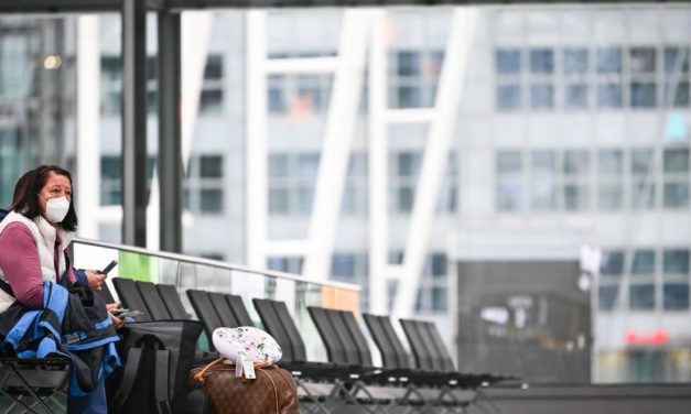 Omikron-Variante: Was bringen Landeverbote und Einreisestopps?