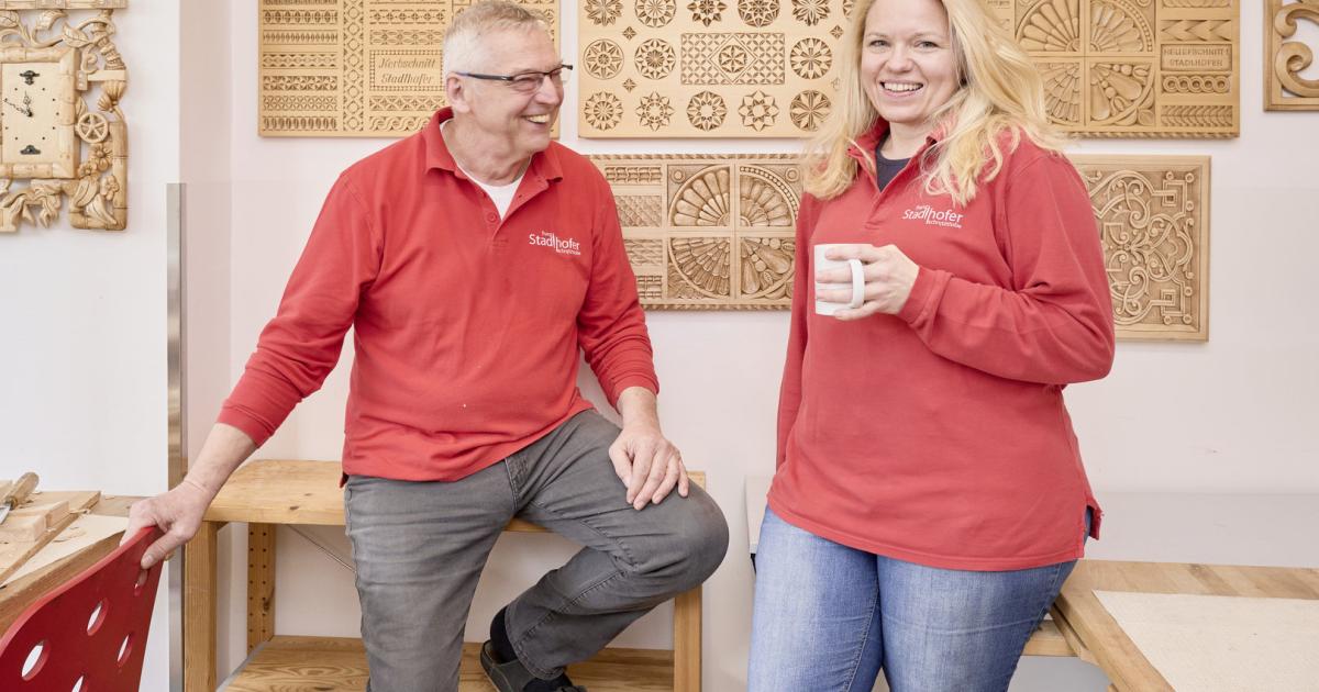 Schnitzstube in Wien: Mediatives Arbeiten mit Holz