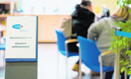 Arbeitslosigkeit und Kurzarbeit steigen