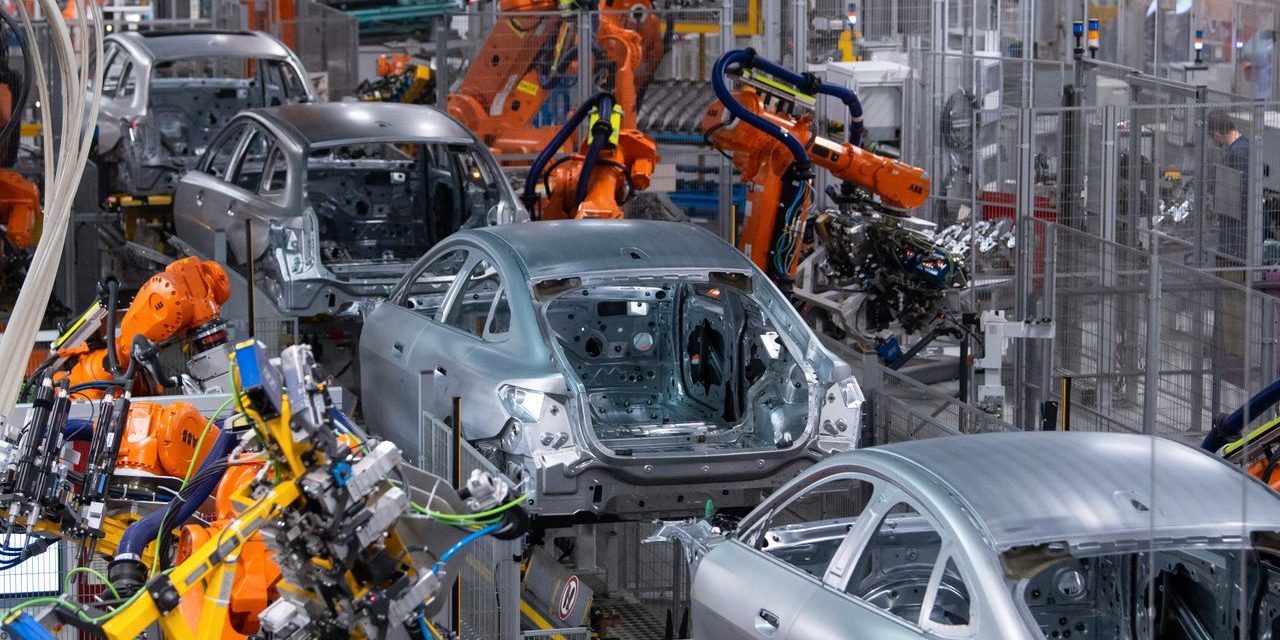 BMW plant Sonderschichten für Elektroauto i4 wegen großer Nachfrage