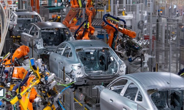 BMW plant Sonderschichten für Elektroauto i4 wegen großer Nachfrage