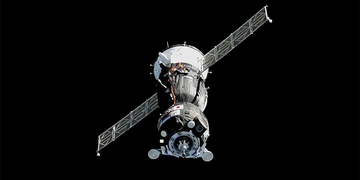 Japanischer Milliardär bezieht mit seinem Assistenten die ISS