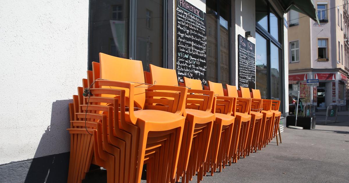 Tourismus: Ruf nach Schweizer Weg, Ärger über 22 Uhr Sperrstunde zu Silvester