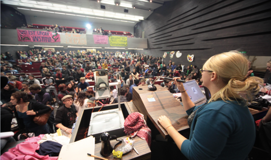 Die wenig bekannte Geschichte des bekanntesten Hörsaals Österreichs