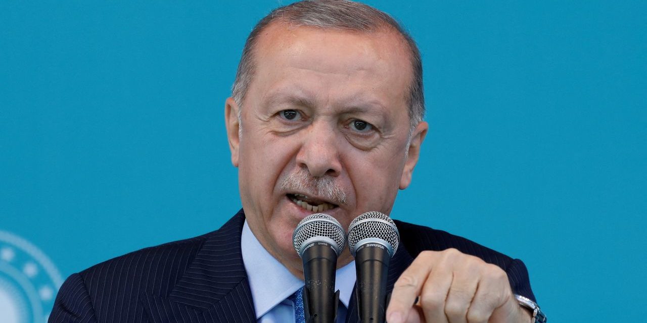 Türkische Lira: Absturz nach weiterer Zinssenkung, Zentralbank macht es Erdoğan erneut recht