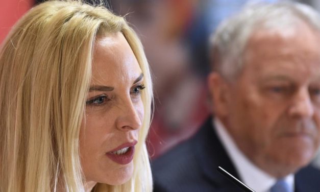 Diana Langes übernimmt mit 2022 Tyrolean Jet Services