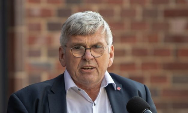 Volkswagen: Jörg Hofmann warnt Herbert Diess vor neuen Provokationen