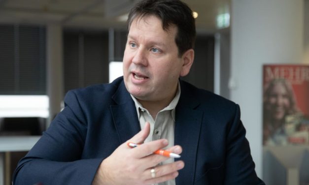 Bis zu 2.000 Euro am Tag: Preise für IT-Spezialisten explodieren
