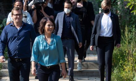 Baerbocks Ehemann hat Job für Familie aufgegeben