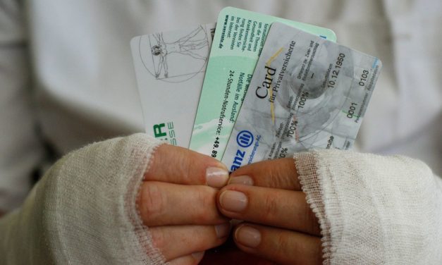 Stiftung Warentest: 14 Krankenkassen erhöhen die Beiträge