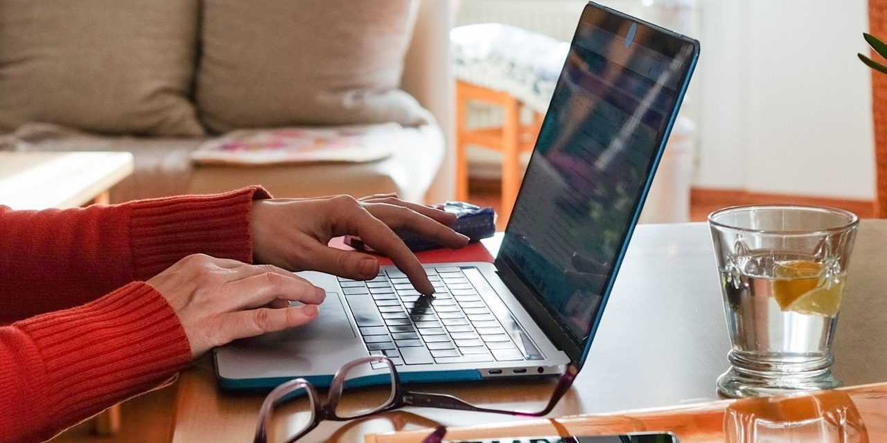 Homeoffice verteuert jährliche Stromrechnung um bis zu 94 Euro