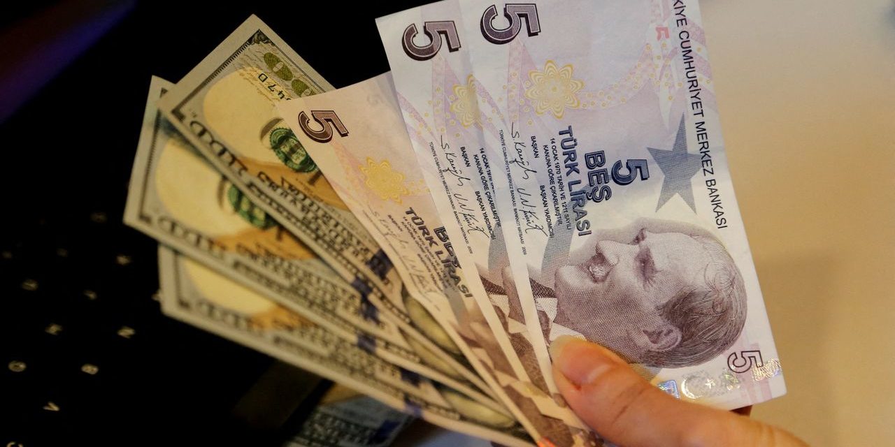 Türkische Lira: Erneuter Absturz nach 36 Prozent Inflation