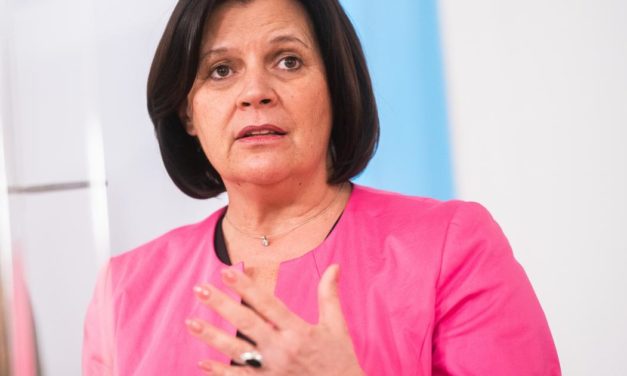 AK fordert Joboffensiven und mehr Qualifizierungsmaßnahmen