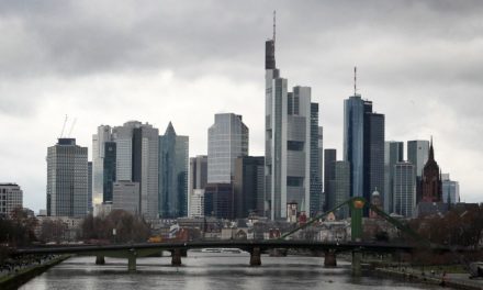 Cerberus steigt bei Deutscher Bank und Commerzbank aus – zunächst teilweise