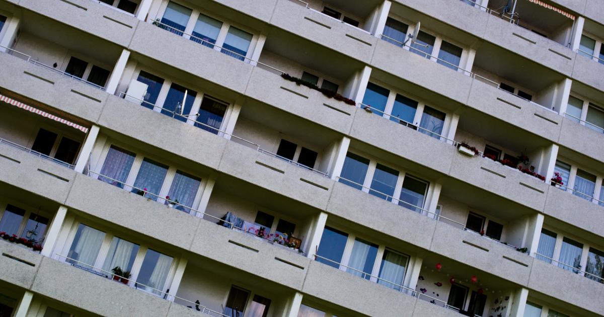 Wohnkosten gestiegen, Einkommen in Relation gesunken