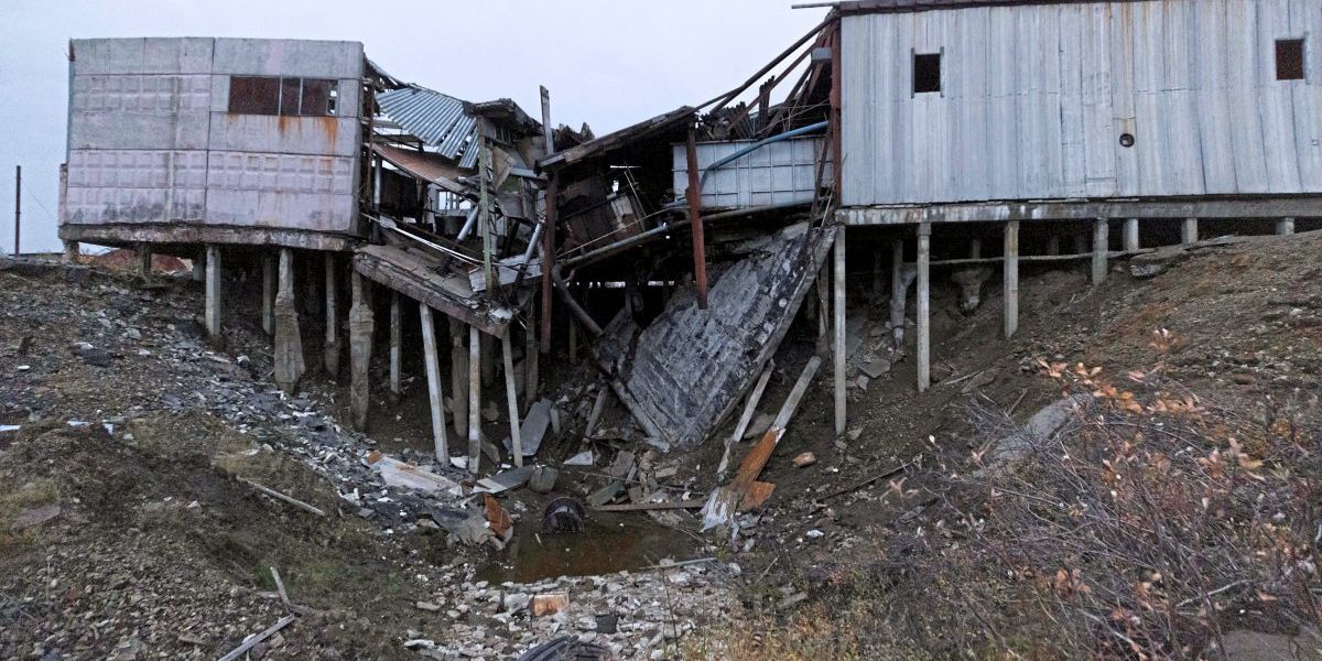 Tauende Permafrost-Böden gefährden Gebäude, Straßen und Pipelines