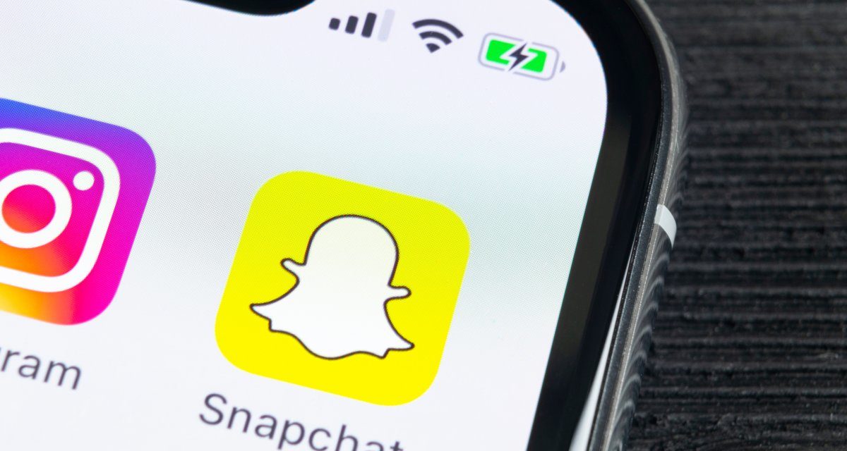 Snapchat mit Emoji-Umfragen und Bitmoji Reactions