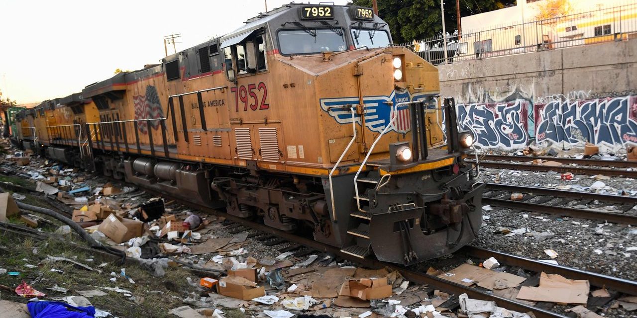 Neuer Trend in USA: Diebe plündern Amazon-Güterzüge