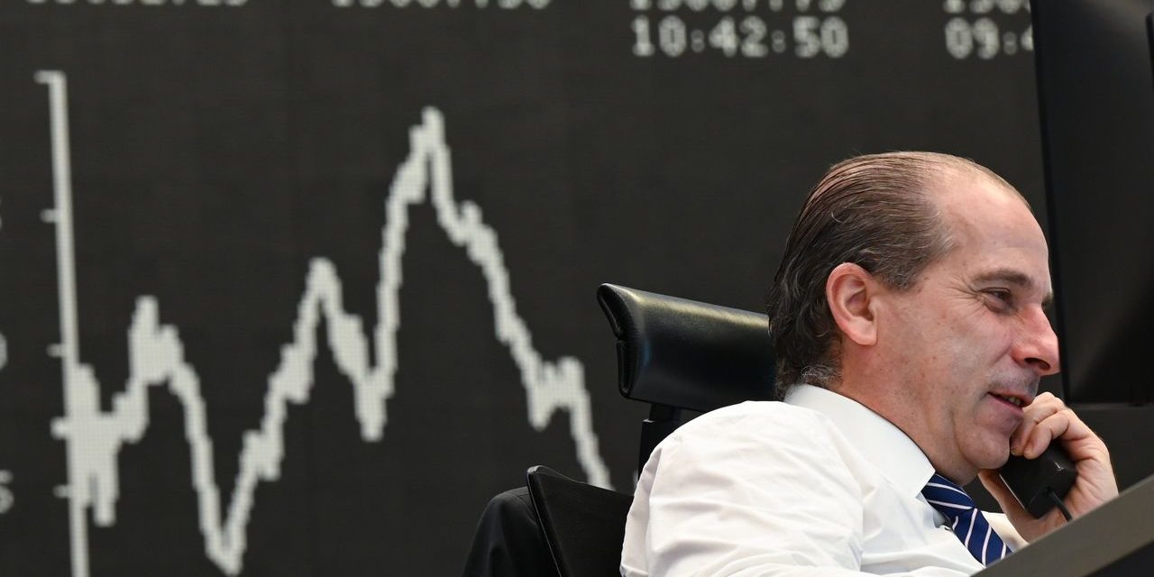 Börse: Dax setzt zur Erholung an, Bitcoin unter Druck