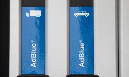 AdBlue-Knappheit in Deutschland: Hermes und DHL mit Harnstoff Hamsterkäufen