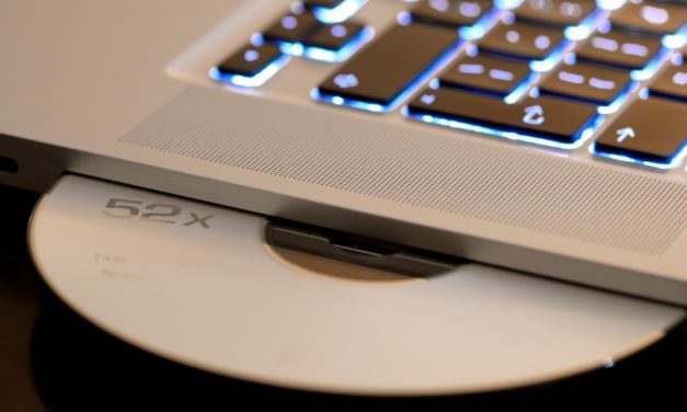 Letztes MacBook mit CD-Laufwerk ist ab Ende Januar „vintage“