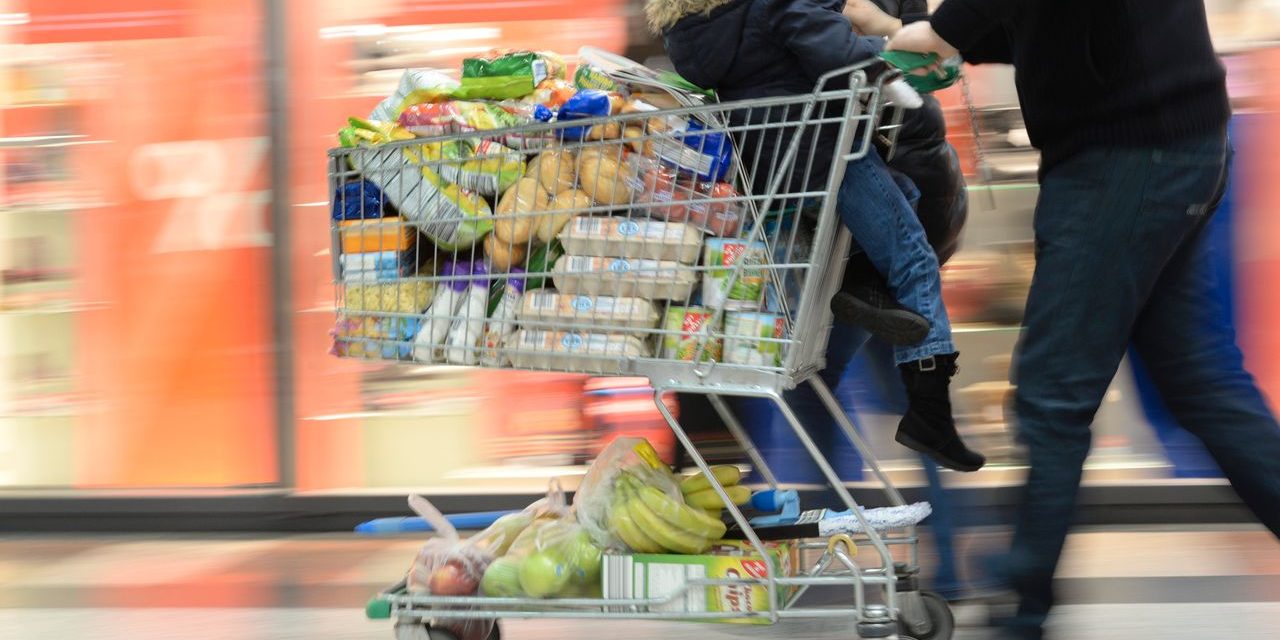 Inflation: Teuerung trifft Familien am stärksten