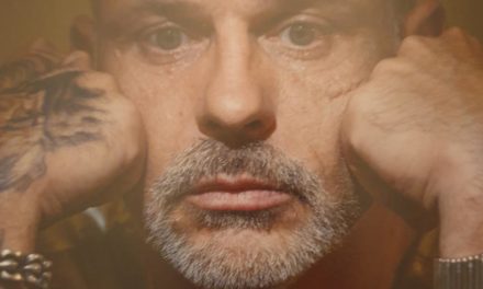 Das denkt Promi-Tätowierer Helmut Zeiner über das Tattoo-Farben-Verbot