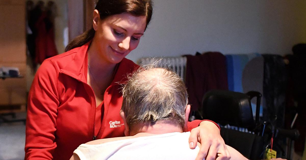 Jede zweite Pflegerin denkt regelmäßig ans Aufhören