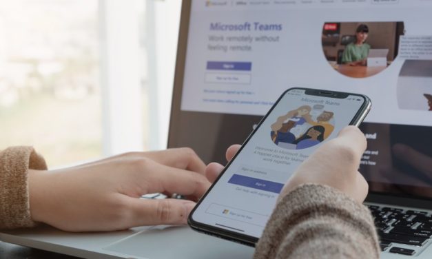 Microsoft: Über das Firmen-Teams mit Privatkontakten chatten