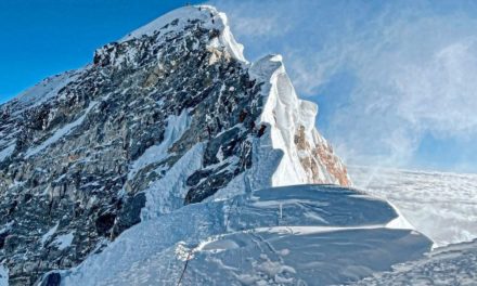 Warum Berge nicht höher als 10.000 Meter werden