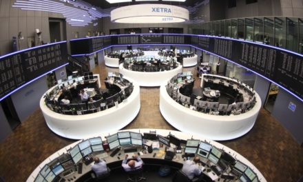 Börse: Dax legt zu, Bitcoin schwächer