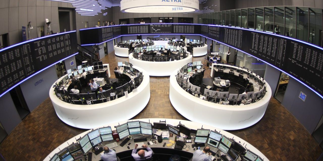 Börse: Dax klar im Plus, Henkel, Continental und Delivery Hero gefragt