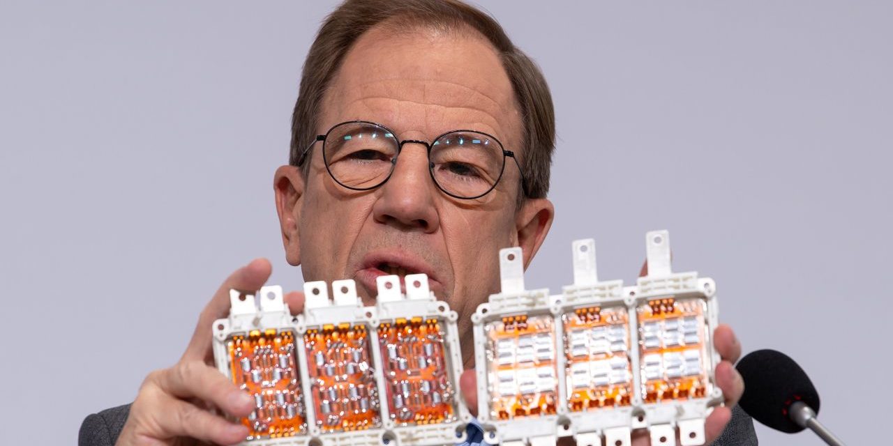 Infineon: Aktie rutscht ab, Liefersituation bleibt angespannt