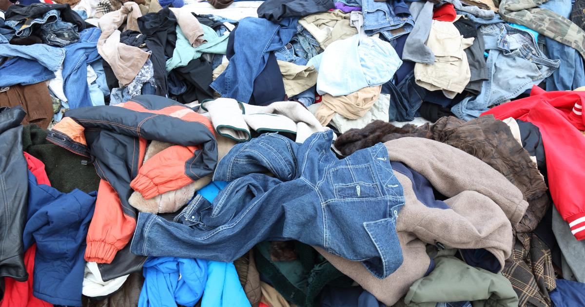 Österreicher werfen jährlich 221.800 Tonnen Kleidung weg