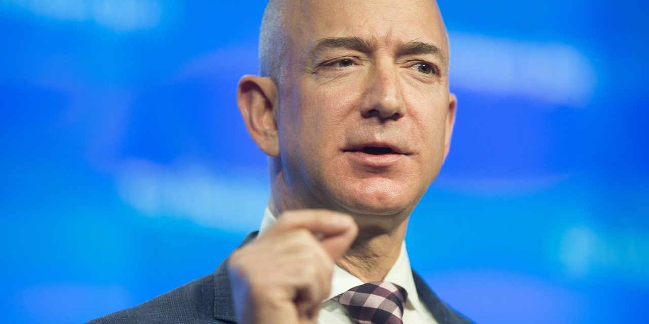 Jeff Bezos will Hafenbrücke in Rotterdam abbauen lassen: Holländer wollen faule Eier auf Yacht werfen