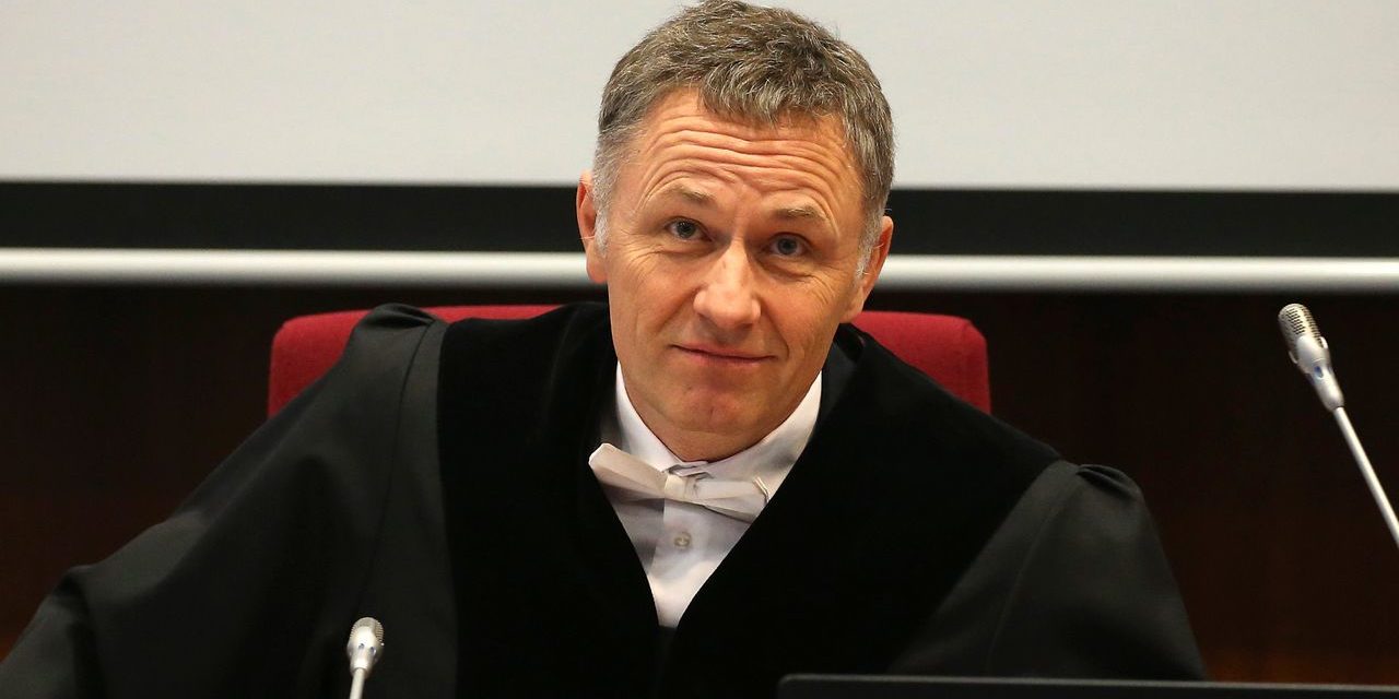 Warburg-Bank: Ex-Banker muss wegen Cum-Ex-Geschäften dreieinhalb Jahre ins Gefängnis