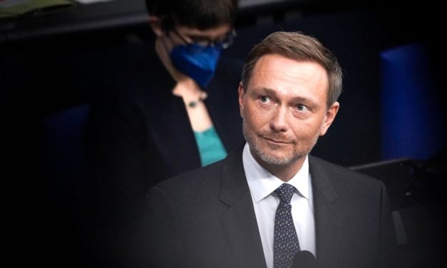 Zehnjährige Bundesanleihe: Bund zahlt erstmals seit 2019 wieder Zinsen