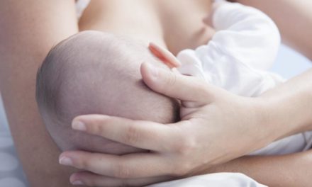 Online-Verkauf von Muttermilch nimmt trotz Risiken zu