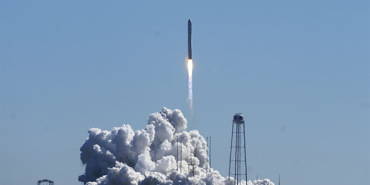 Spiegelteleskop auf dem Weg zur ISS