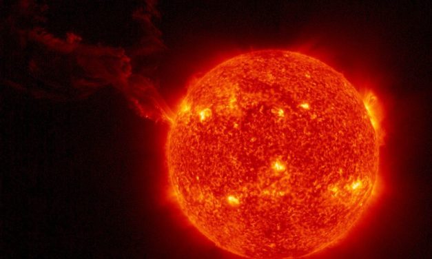 Solar Orbiter beobachtet riesige Sonneneruption