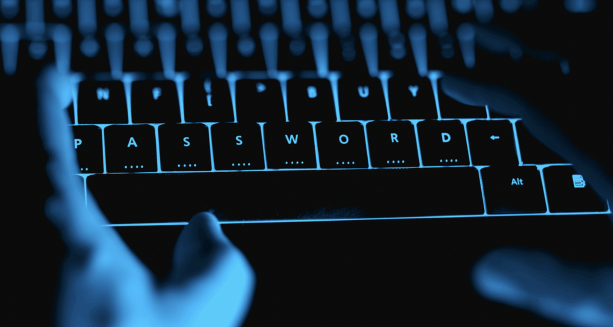 ModifiedElephant: Digitale Überwachung und gefälschte Beweise aus einer Hand