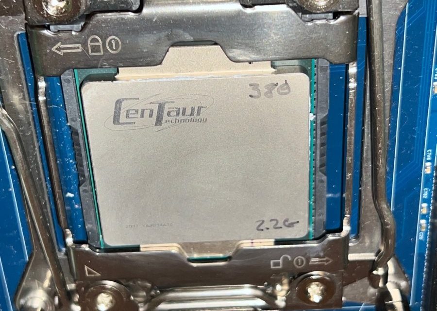 Benchmarks dank Firmenausverkauf: Die letzte Centaur-CPU mit acht x86-Kernen