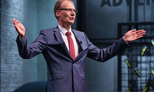 Michael Lohsehcller Ex-Opel-Chef heuert bei Skandal-Start-up an