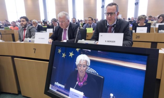 Bitcoin-Verbot abgewendet? EU-Parlament setzt MiCA-Entscheidung aus