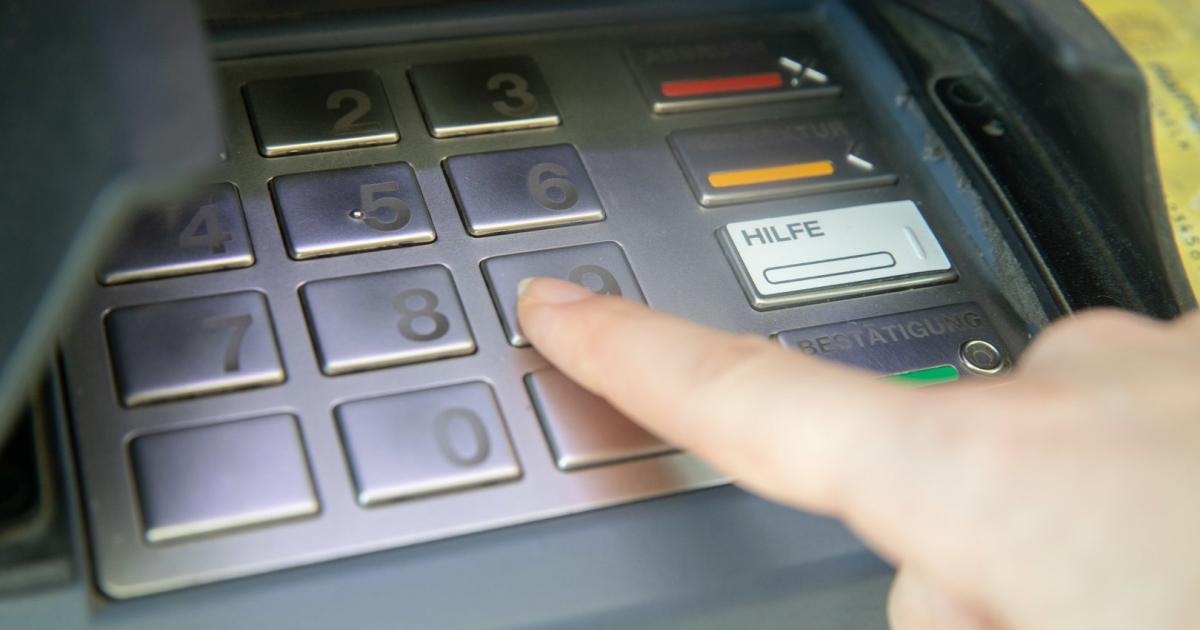 Erste Bankomaten in Russland spucken kein Geld mehr aus