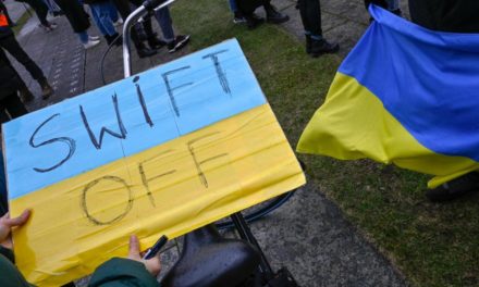 Nur mehr Deutschland gegen SWIFT-Ausschluss von Russland